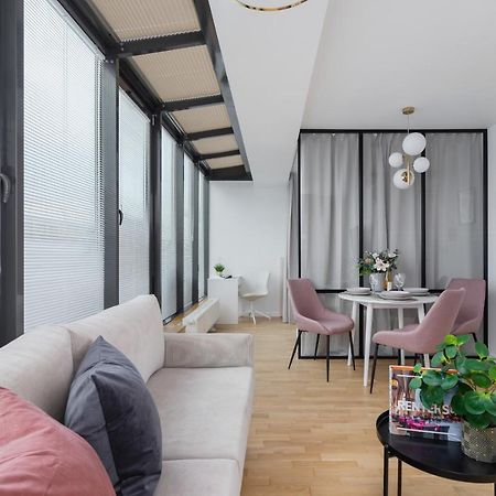 Politechnika Krakowska Apartment By Renters Prestige Екстериор снимка