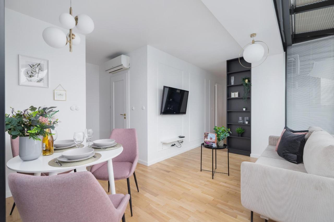 Politechnika Krakowska Apartment By Renters Prestige Екстериор снимка