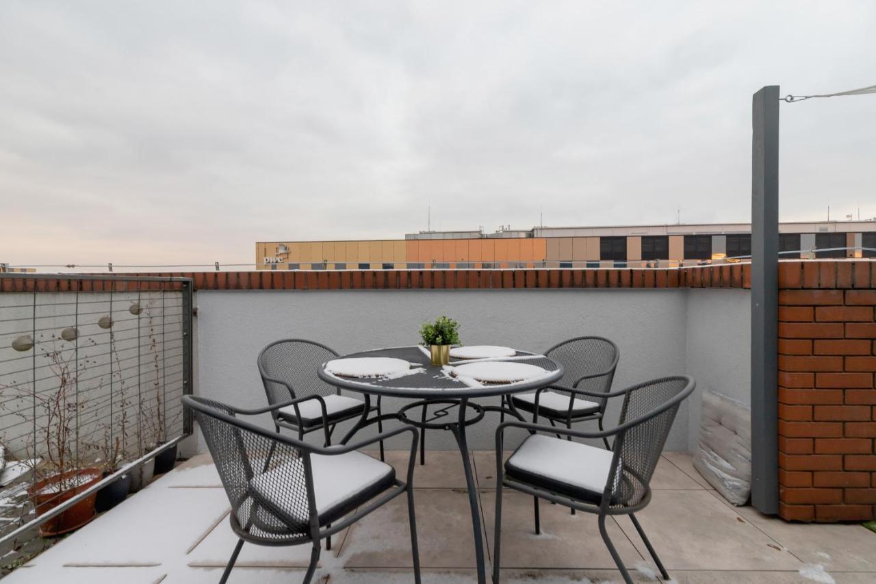 Politechnika Krakowska Apartment By Renters Prestige Екстериор снимка